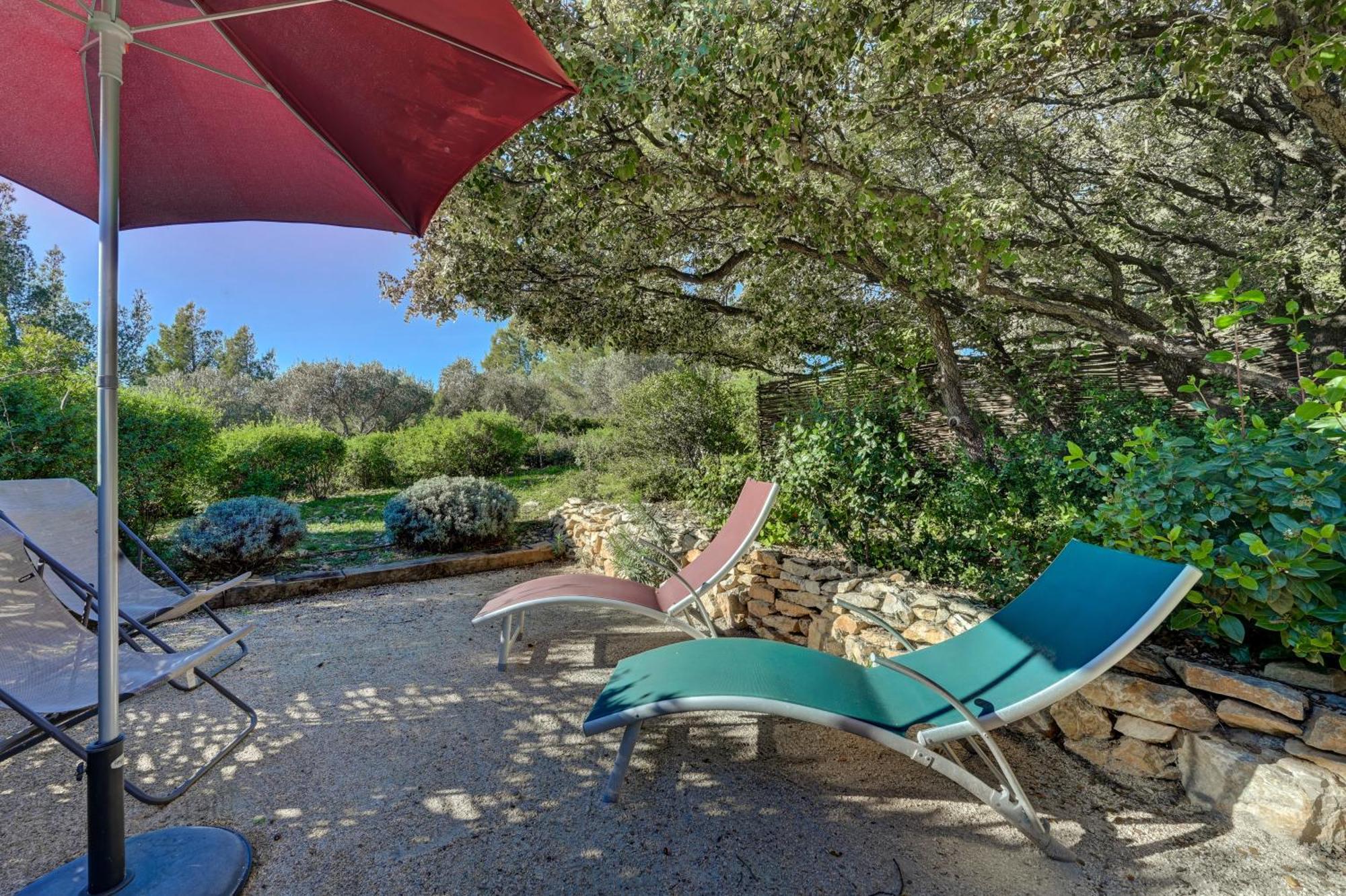 Les Garrigues De La Vallee Des Baux Paradou Exteriér fotografie